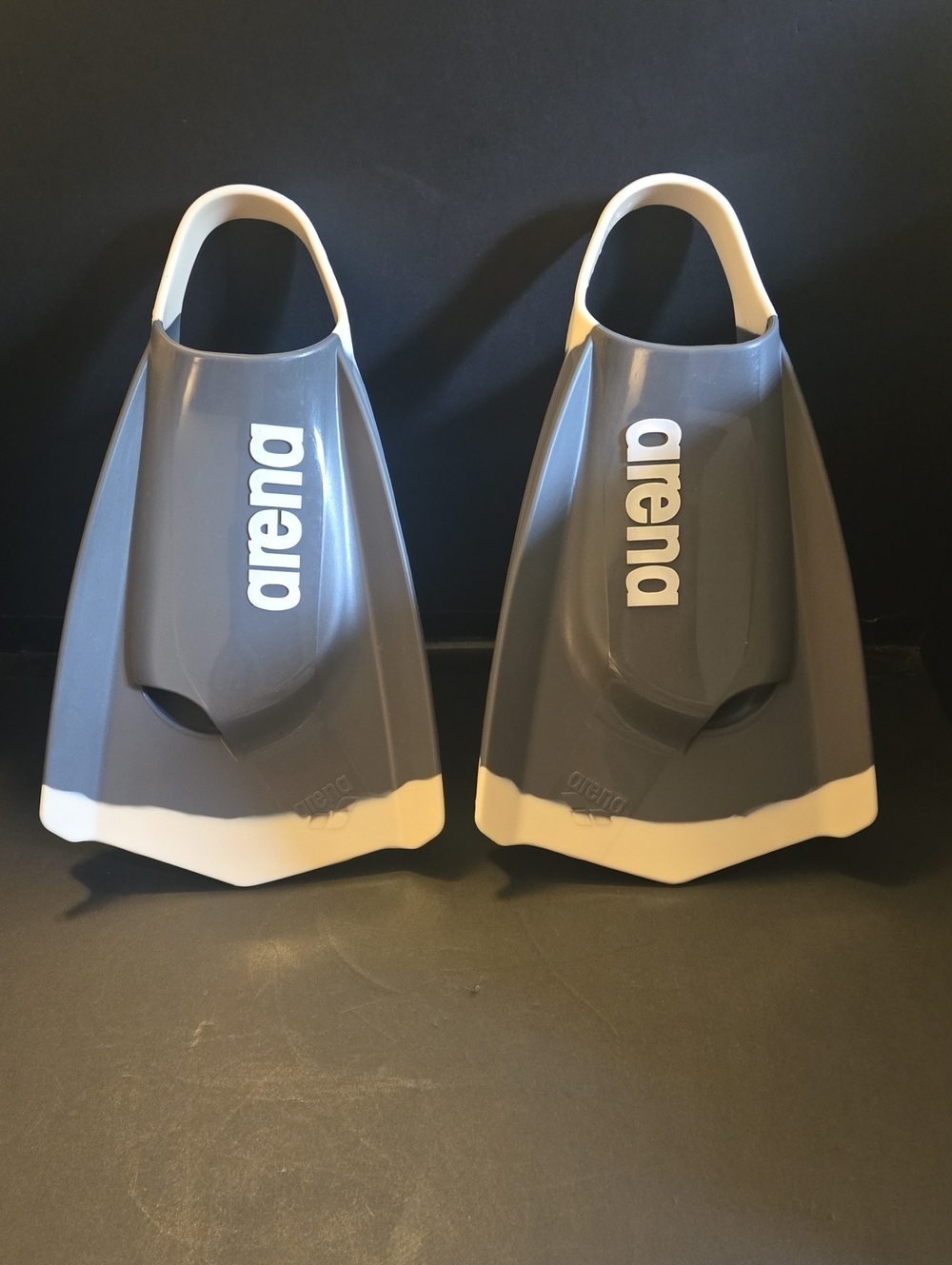 Arena Limited Edition Men's Short Training Swim Fins - Gray/White